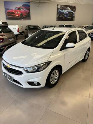 CHEVROLET ONIX 1.0 MPFI LT 8V FLEX 4P MANUAL CHEVROLET ONIX 1.0 MPFI LT 8V FLEX 4P MANUAL